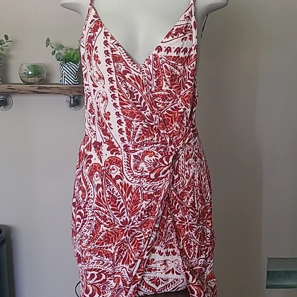 F21 Contemporary Dress - Picture 2 of 10